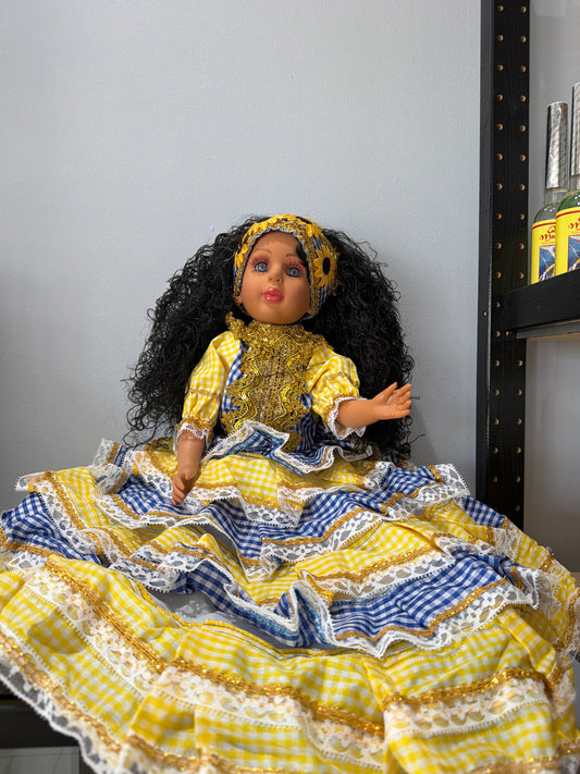 Muñeca mediana amarilla y azul con girasoles  | Representación de negra , espiritismo