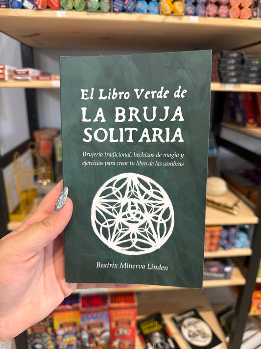 El libro verde de la bruja solitaria