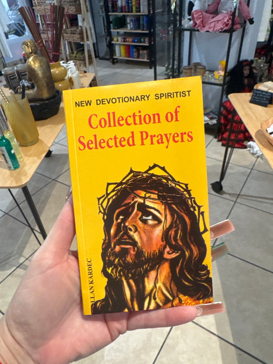 Libro Collection of Prayers Amarillo En Ingles