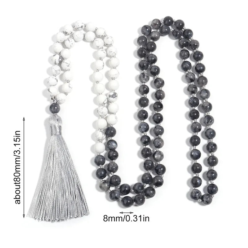 Collar Mala de Madera de Pino Blanco y Negro 8mm | Joyería Bohemia con Borla para Meditación y Yoga