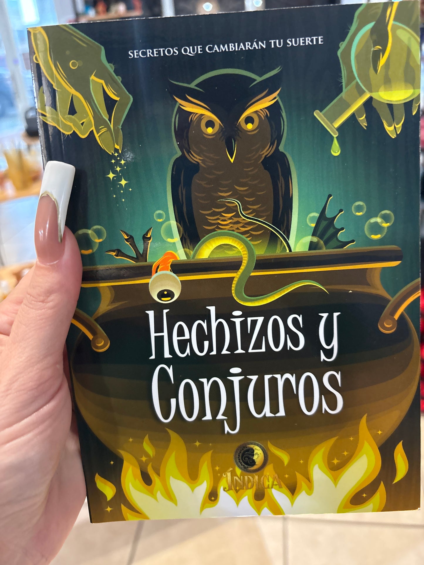 Libro hechizos y Conjuros