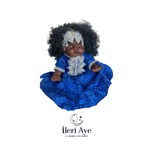 Muñeca pequeña azul
