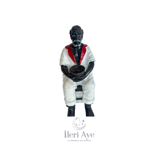 Figura Espiritual de Francisco en Resina | Imagen de Devoción y Sabiduría Ancestral
