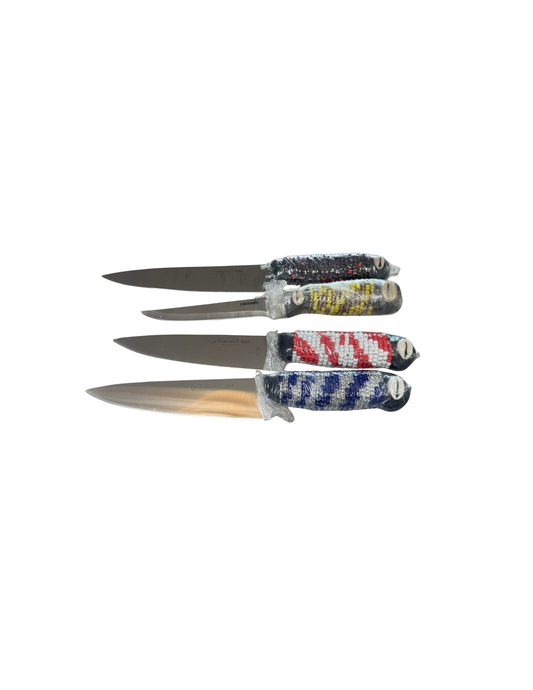 Cuchillo Forado en cuentas de colores