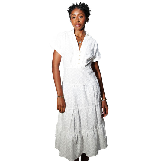 Vestido Camisero Blanco para Iyawó | Elegante de Manga Corta y Cuello de Camisa - large